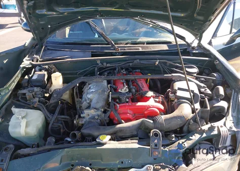 2001 Mazda Mx-5 Miata Ls/Special Edition z USA, uszkodzony, nr VIN JM1NB353710210469